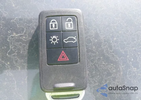 2016 Volvo Xc60 T6 Drive-E z USA, uszkodzony, nr VIN YV449MRK3G2880903